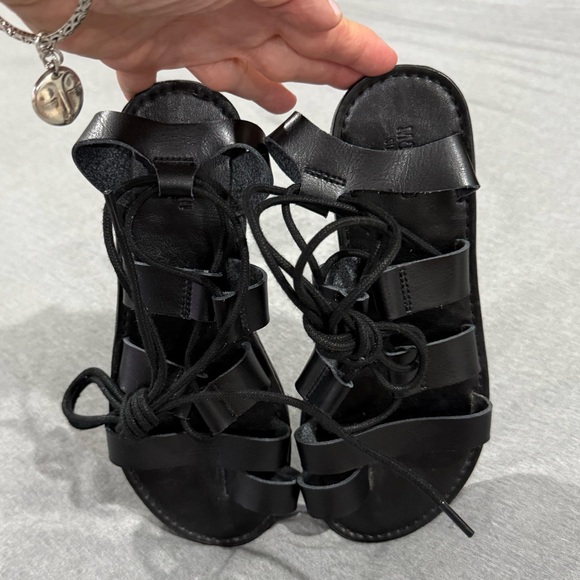 Mossimo Gladiator Black Lace Up Sandals - Picture 3 of 5